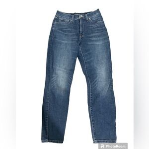 Lucky Brand Skinny Jeans size 4/27 medium wash